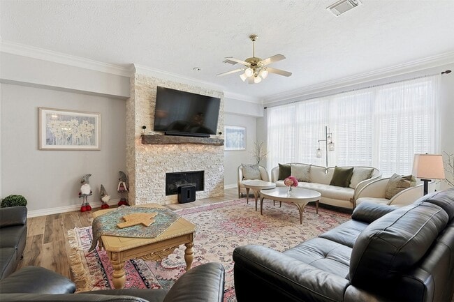 Photo - 1527 Orchard Park Dr