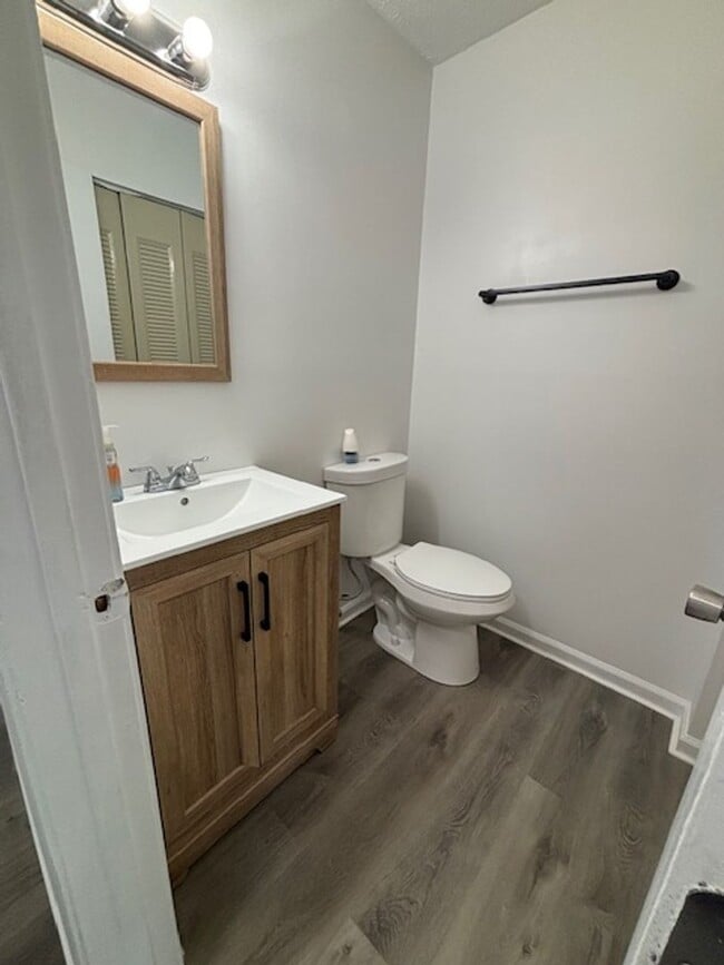 Photo - 1204 Clear Ridge Ln