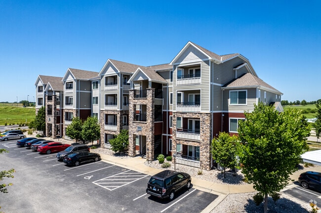Steeplechase Apartments Kansas City