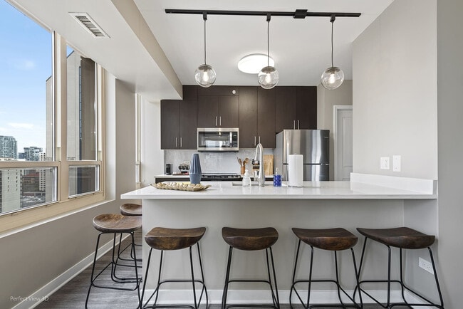 Photo - 45 E Chicago Ave Unidad ID1029603P