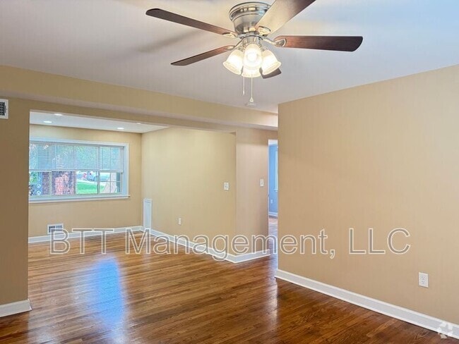 Building Photo - 8804 Bradford Rd Unit #1 Rental