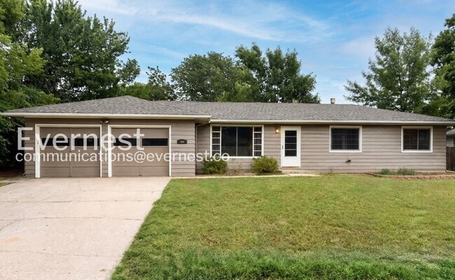 Building Photo - 104 Princeton Rd