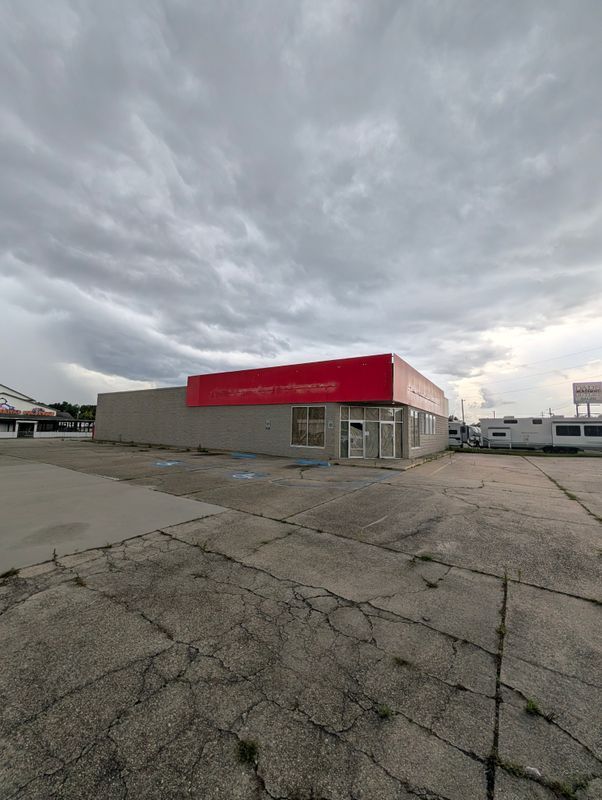 Photo - 230 Memorial Blvd