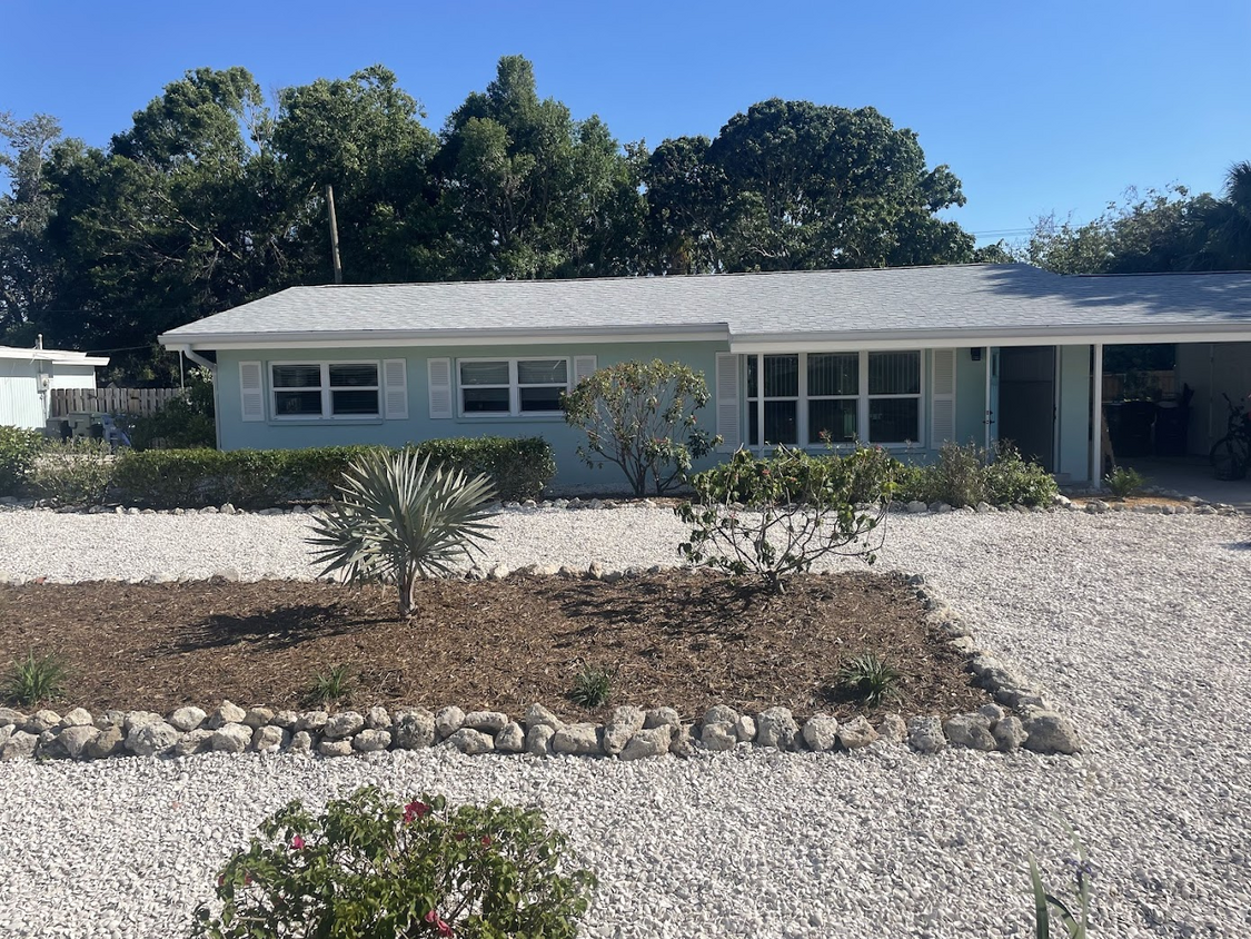 Photo - 2732 Tangelo Dr (Sarasota, FL)