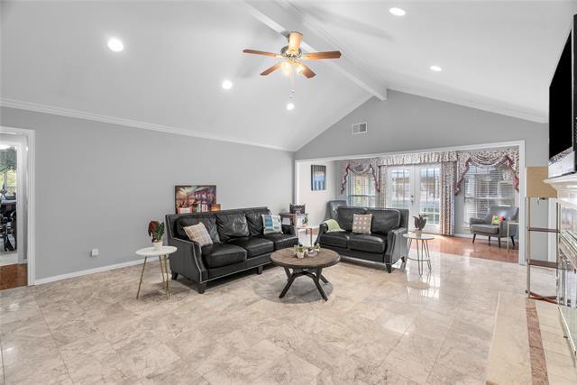 3024 Encino Dr