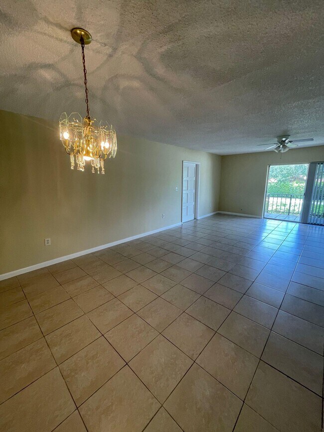 Photo - 11605 NW 29th Ct Unit 7d