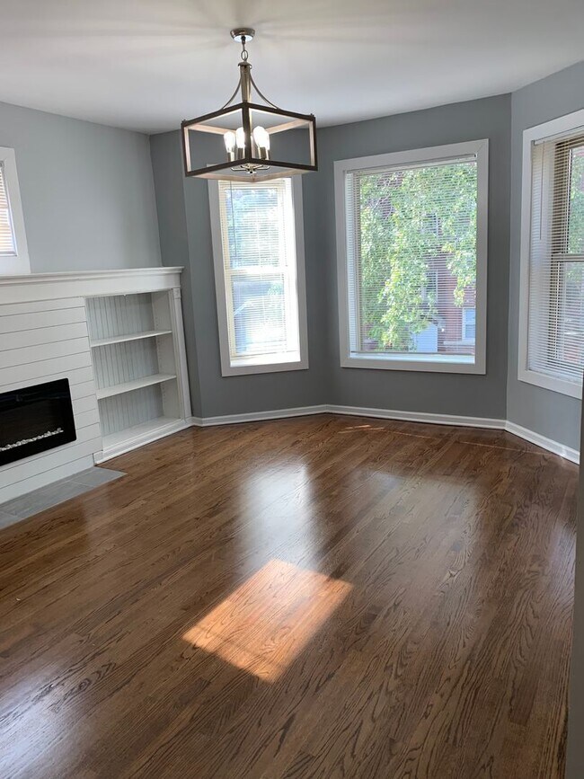 Photo - 6149-6151 S Evans Avenue Unit 6149-2