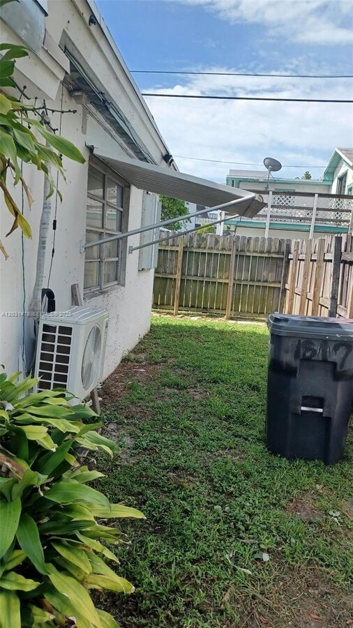 Photo - 1806 Funston St