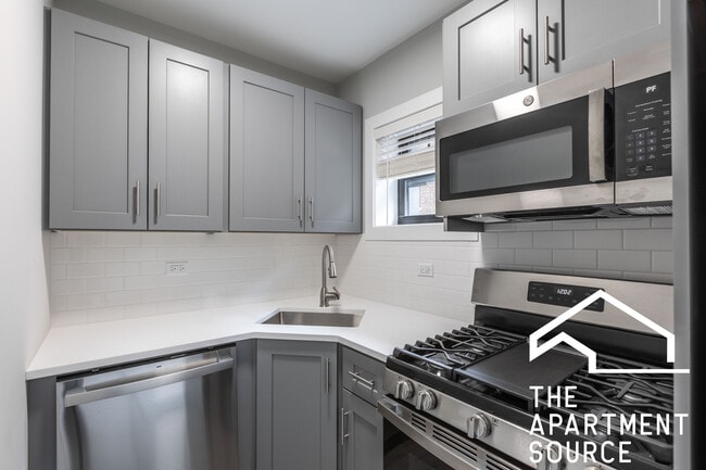 Photo - 1139 Oak Ave Unit E1