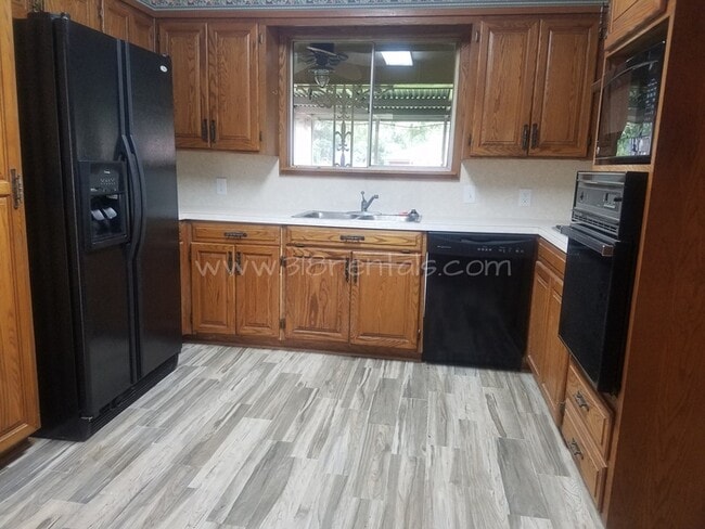 Photo - Home in Broadmoor Terrace available
