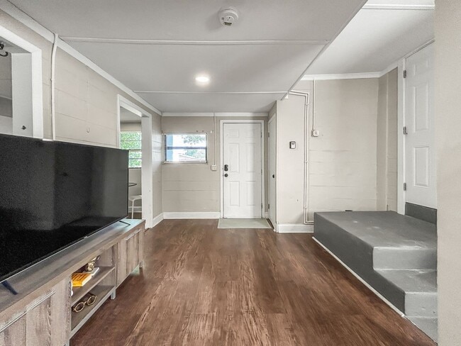 Photo - 1515 E 31st Ave Unit B