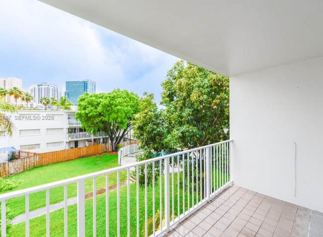 Building Photo - 7737 SW 88th St Unit C312