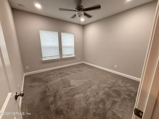 Photo - 212 Willow Crk Ct