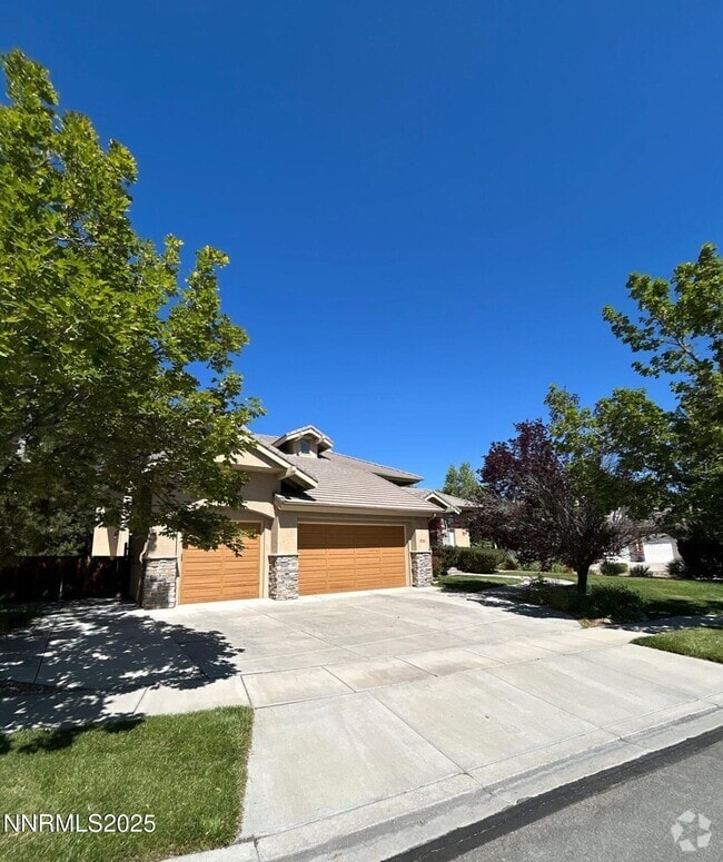 Building Photo - 6785 Eagle Wing Cir Rental