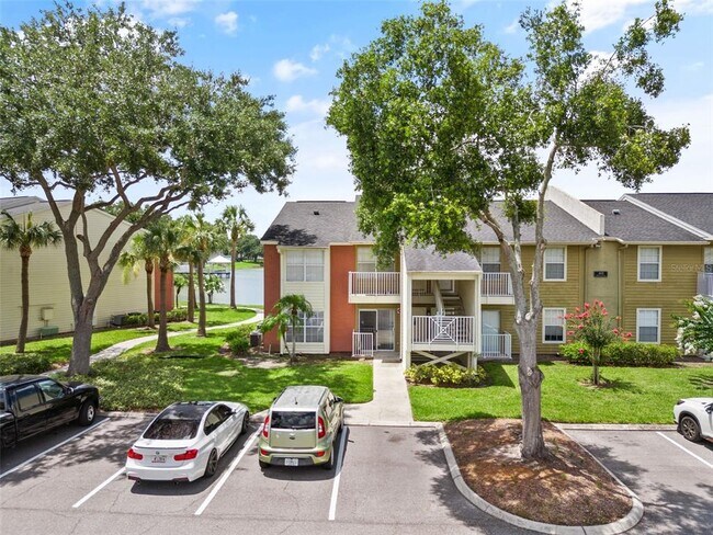 Photo - 302 Lake Parsons Green Unidad 101 Rental
