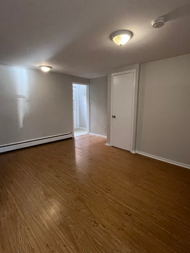 Photo - ONE BEDROOM APARTMENT IN THE HEART OF DARTMOUTH Unit 9