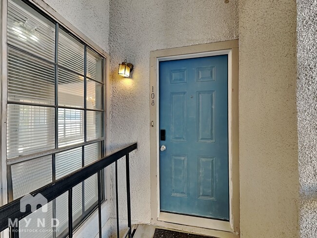 Photo - 9747 Whitehurst Dr Unidad 108