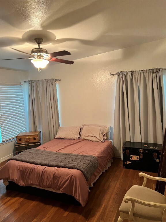 Photo - 2802 W 50th St