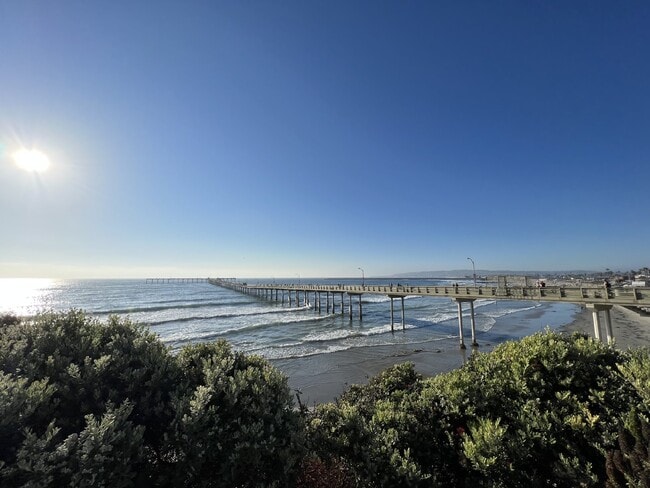 Photo - For Lease Furnished - Cliffside Beach Cottage with Panoramic Ocean Views – Ocean Beach Unidad 17