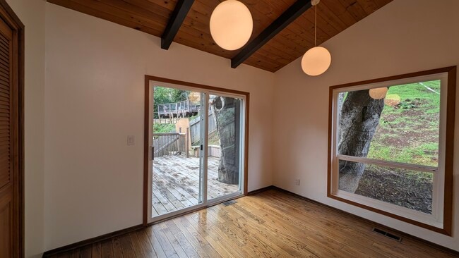 Photo - 128 Bothin Rd