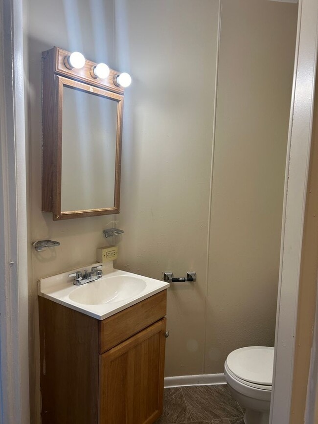 Photo - 25 N 28th St Unit B