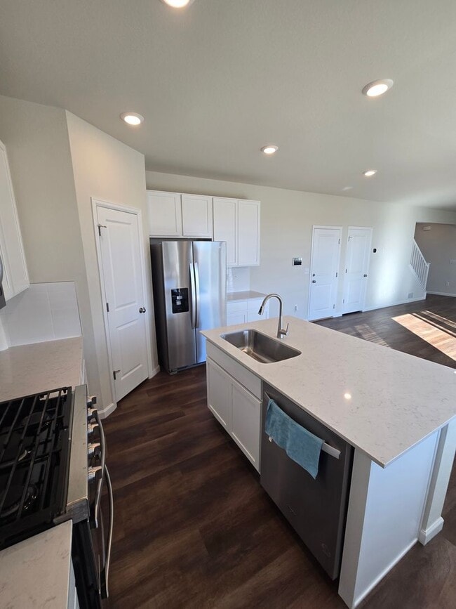 Photo - Like new 3 bedroom 2.5 bath with loft