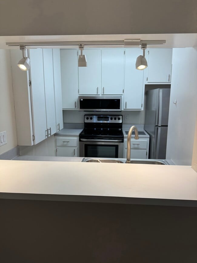 Photo - 141 Fernery Rd Unit F-7