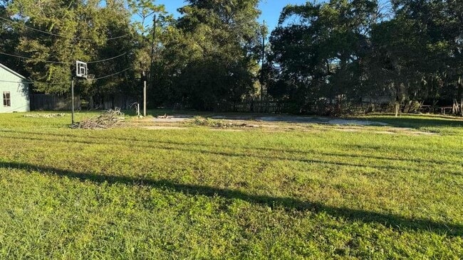Photo - 289 Ashley St