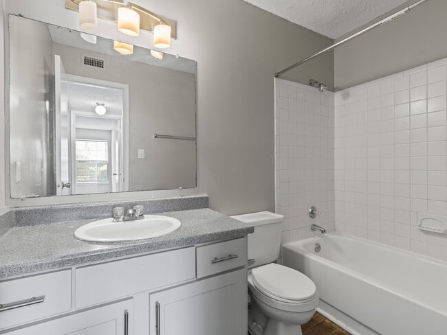Our Montgomery apartments include clean bathrooms with full tub, sink, and toilet, professionally operated by Highlands Vista Group.