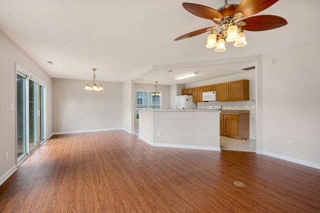 Photo - 5020 Babbling Brook Dr