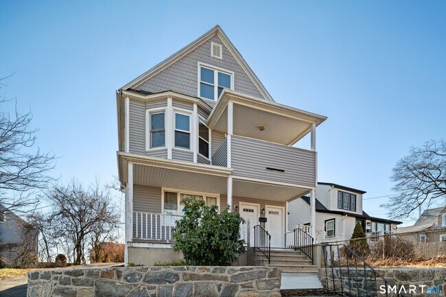 Building Photo - 275 Jennings Rd Unit 2