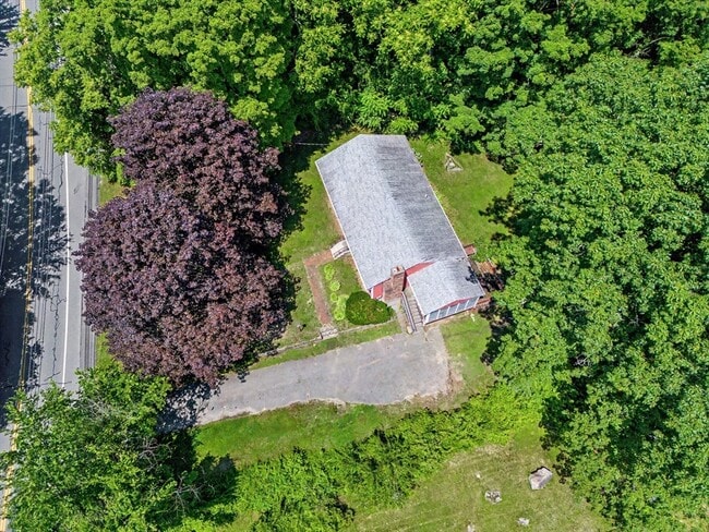 Photo - 270 Wood St