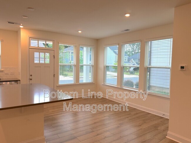 Photo - 1552 Cedar Tree Dr