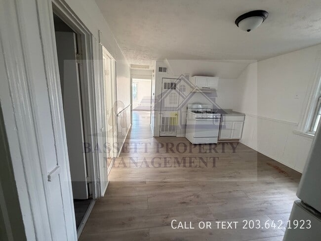 118 Cedar Hill Ave