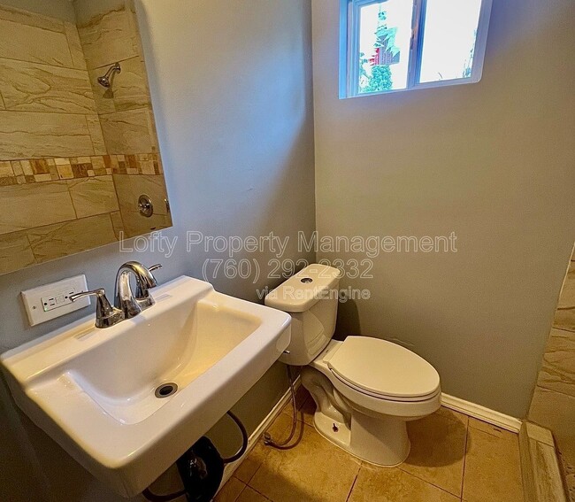 Photo - 149 Terracina Way