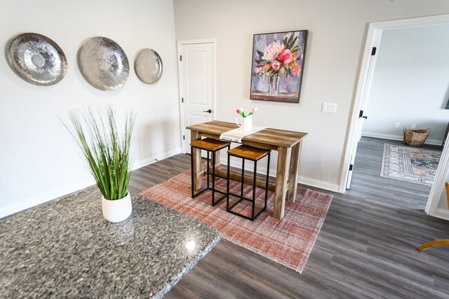 Plum Ridge Apartments