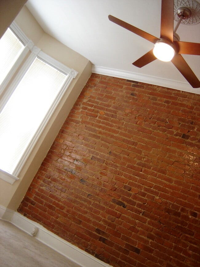 Building Photo - 3618 11th St NW Unit NOT A BASEMENT Rental