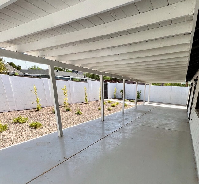 Photo - 6407 E Wilshire Dr