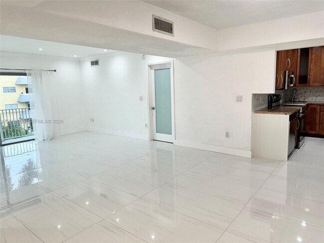 7401 SW 82nd St Unit 3035