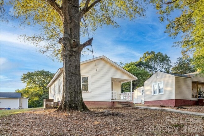 Photo - 109 Cleveland Ave