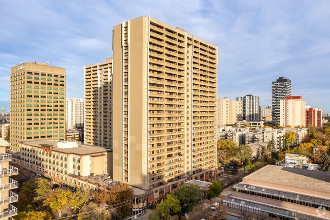 East Tower - Windsor Park Plaza & Lofts