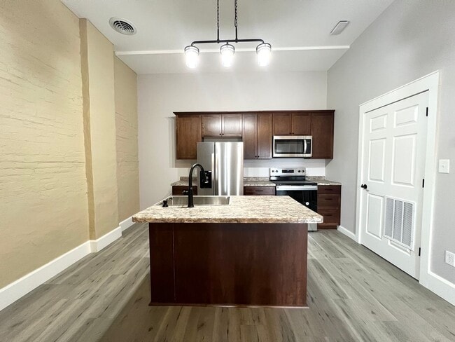 Photo - 2 Bedroom/1 Bathroom Unit in Delavan! Unit 322-3