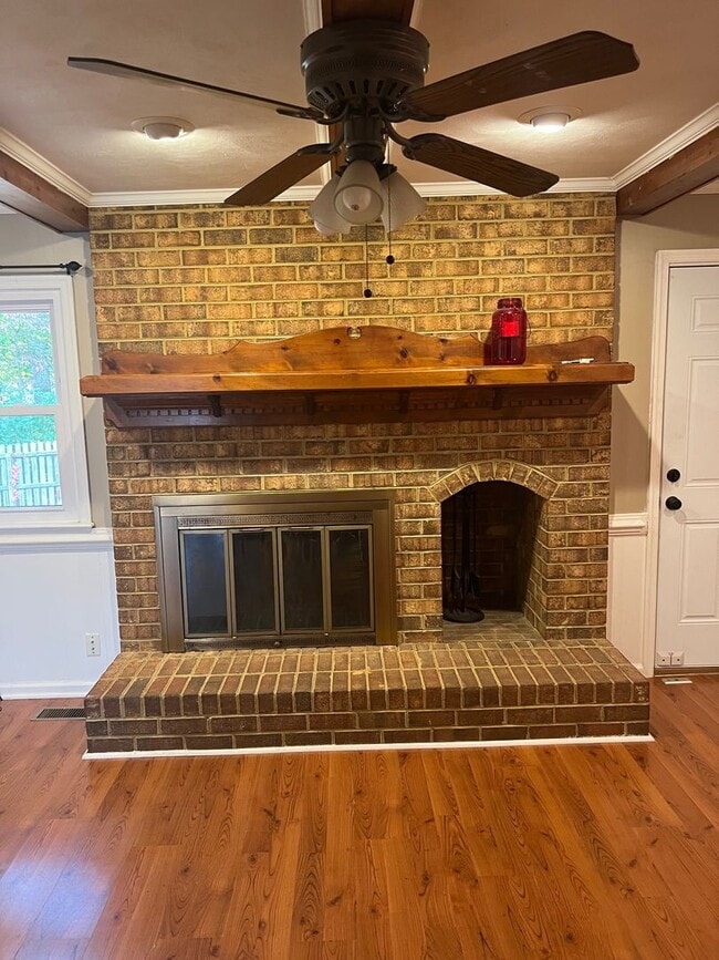 Photo - LARAGE RANCH HOME