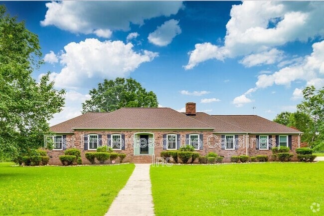 Building Photo - 1003 Chesterfield Ave Rental