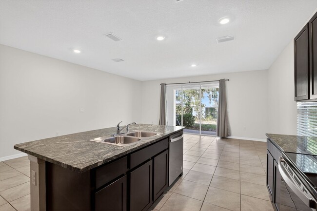 Photo - 13808 NW 9th Rd