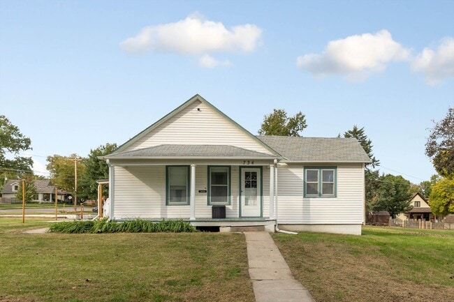 Building Photo - Home For Rent Papillion