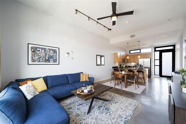 Photo - 2525 S Lamar Blvd Unidad 304