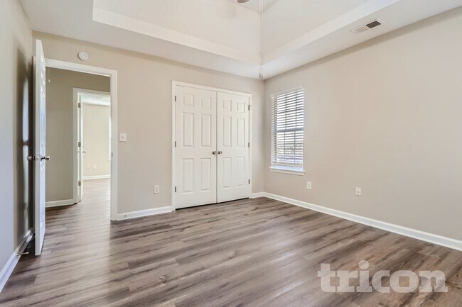 Photo - 589 Lakewater View Dr