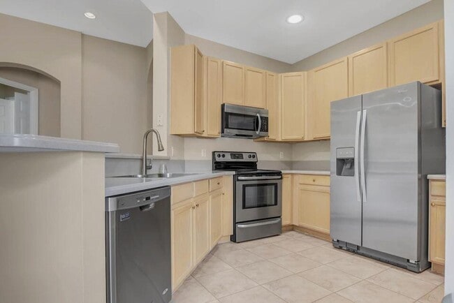 Photo - 6731 Southport Dr