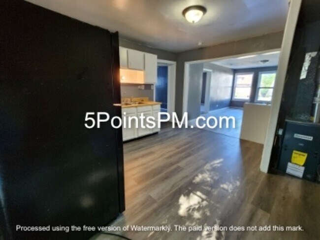 Photo - 2048 W 100th St
